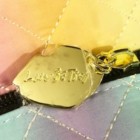 Betsey Johnson weekender rainbow bag NWT - Picture 13 of 16